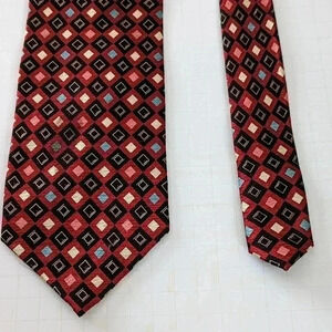 Tesoro Rosso Mens Tie 100% Silk Hand Made Red Gold Black pink diamond pattern
